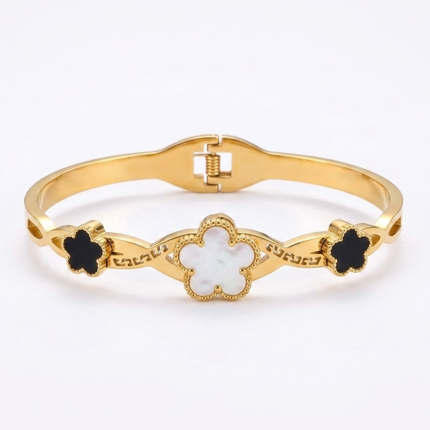 Midnight Clover Charm Anti-Tarnish Bangle