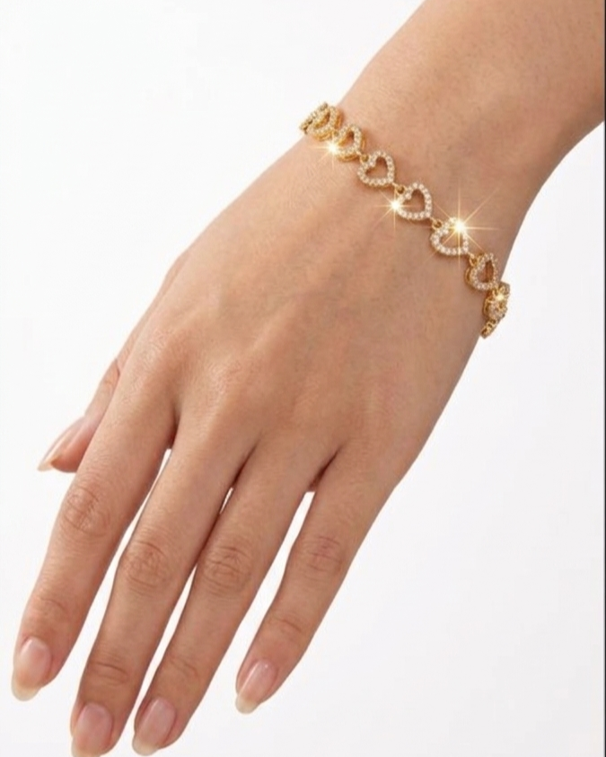 Aurelia Eternal Heart Anti-Tarnish Bracelet
