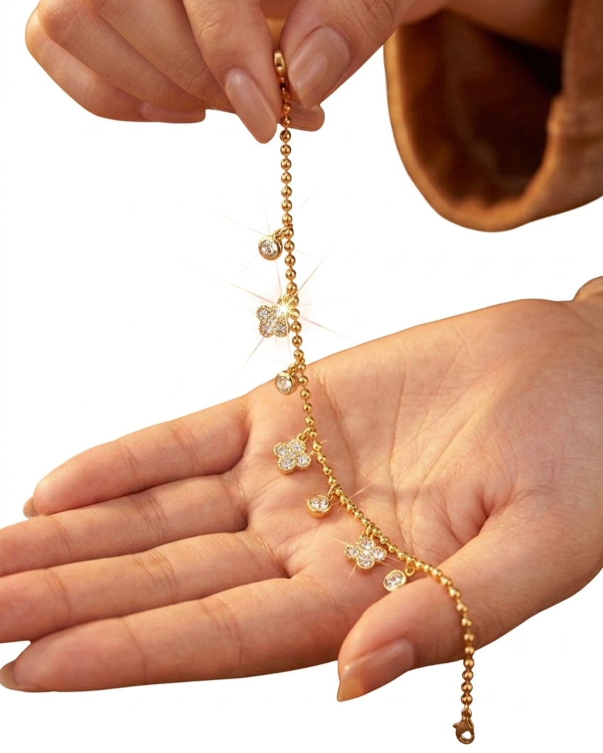 Celestia Lucky Clover Charm Anti-Tarnish Bracelet
