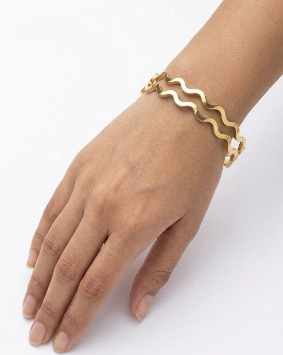 Serpentina Wave Anti-Tarnish Bangles