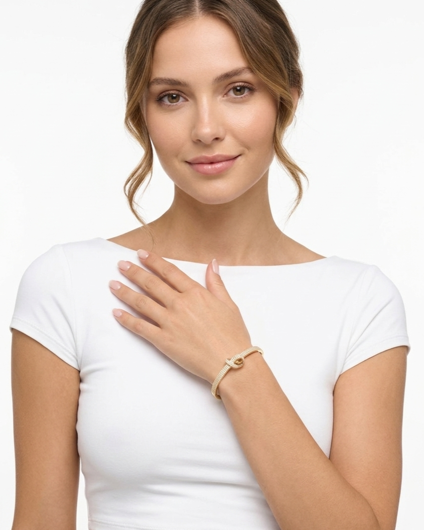 Nova Infinity Knot Anti-Tarnish Bangle